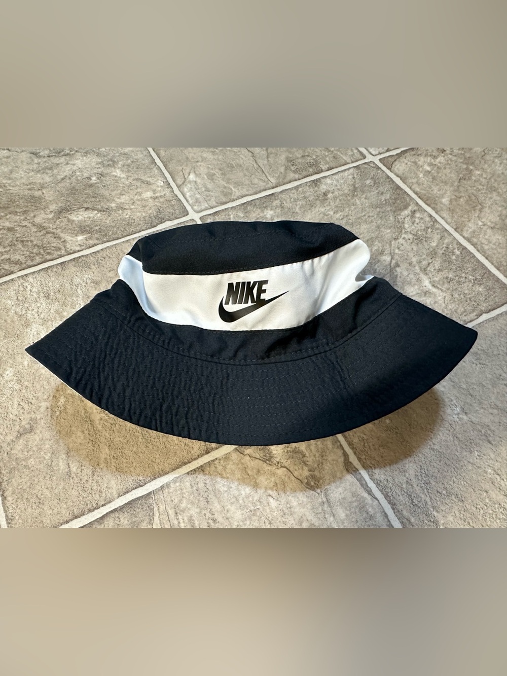 Nike Reversible Bucket Hat